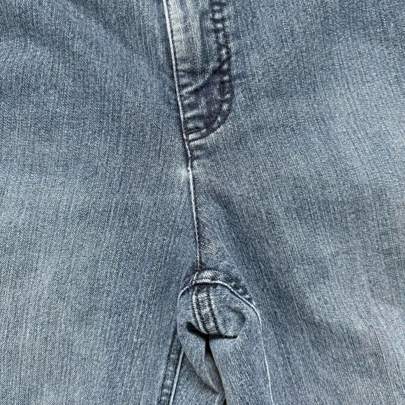 Charter Club Women’s Blue Cotton Medium Wash Jeans Petite Sz 33 Waist - Picture 5 of 16